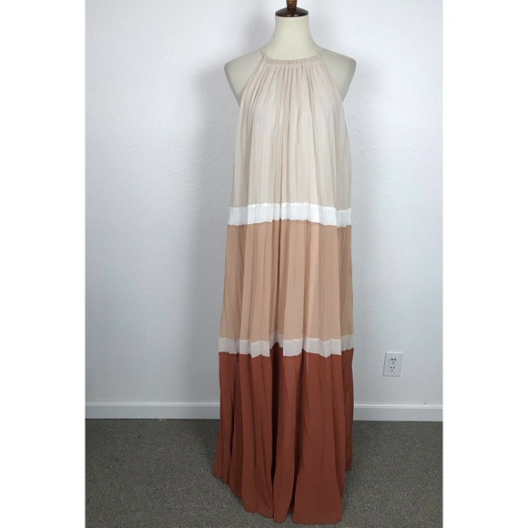 Lulus Dresses & Skirts - Lulu's Color Block Pleated Maxi Dress